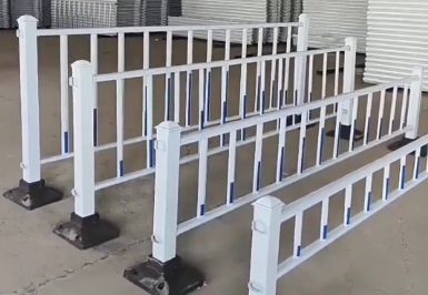 护栏之重：为什么是交通设施必备？